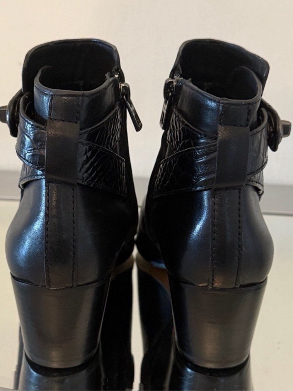 COACH Patricia Black Leather Ankle Boots Turnlock Block Heel Booties Size 6 - Picture 7 of 16